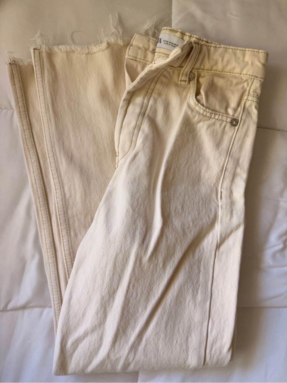 Zara Cream Cropped Ankle Jeans